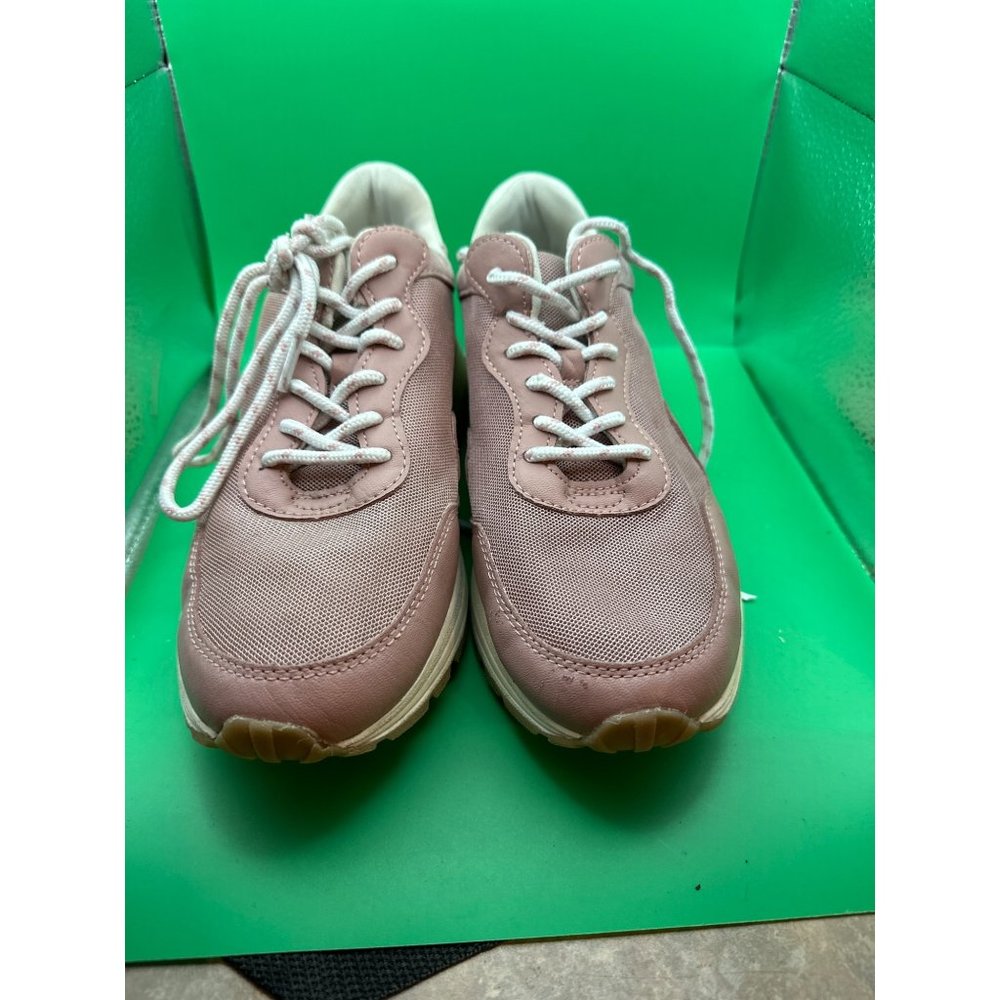 A new day, tennis shoe